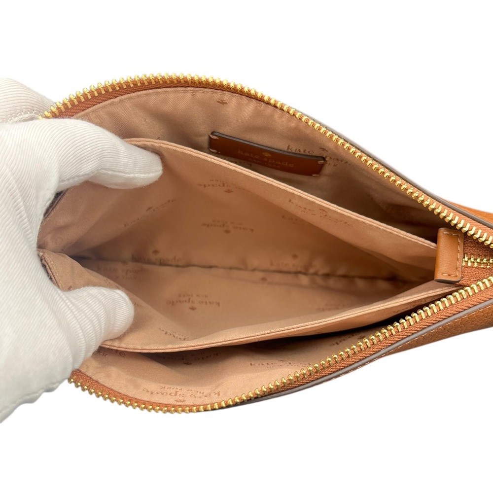 Kate Spade Kayla 3-Compartment Crossbody bag in warm gingerbread pebbled leather - Picture 8 of 11
